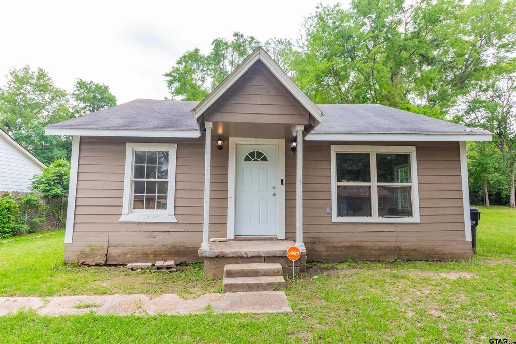 808 Owings St, Longview