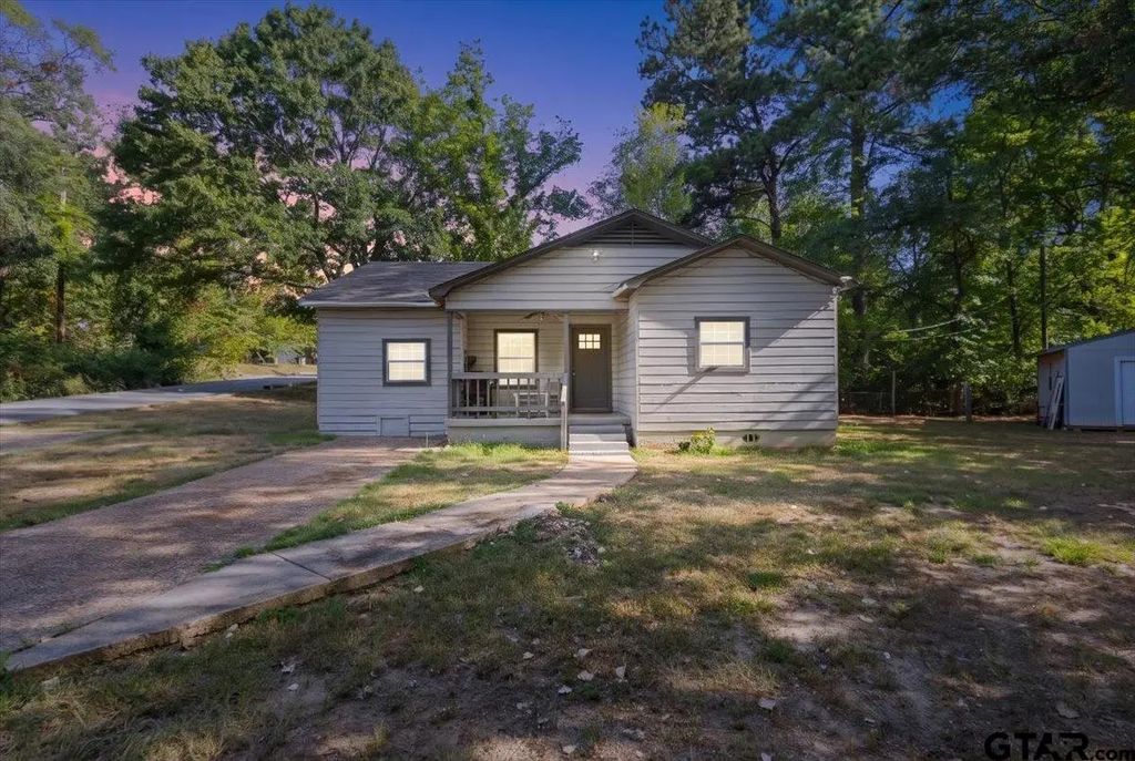 402 E Barrett, Tyler