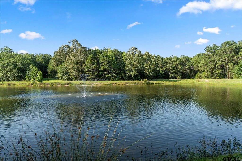 4940 Frontage, Winfield