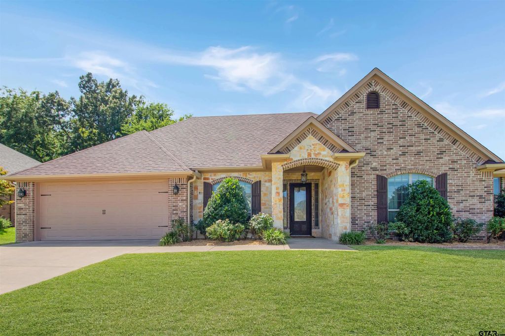 16550 Avoyelles, Tyler