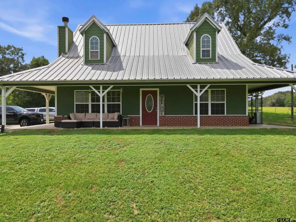 1441 Fm 557, Pittsburg