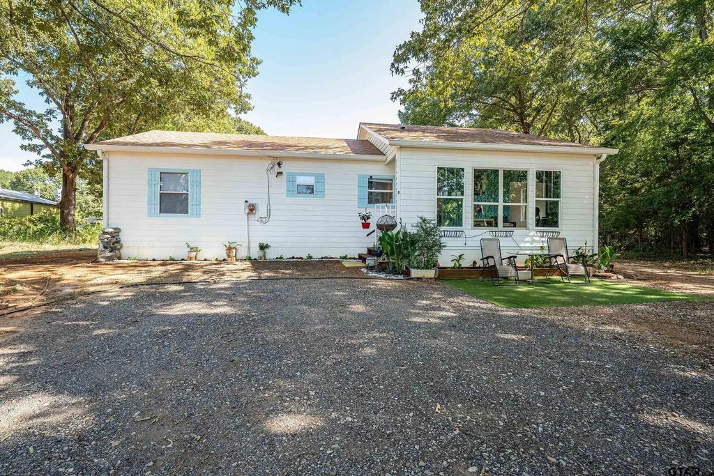 629 El Paso, Bullard