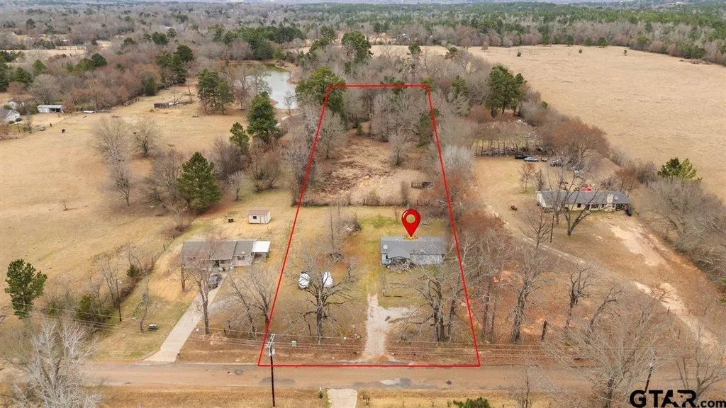 17581 County Road 4307, LaRue