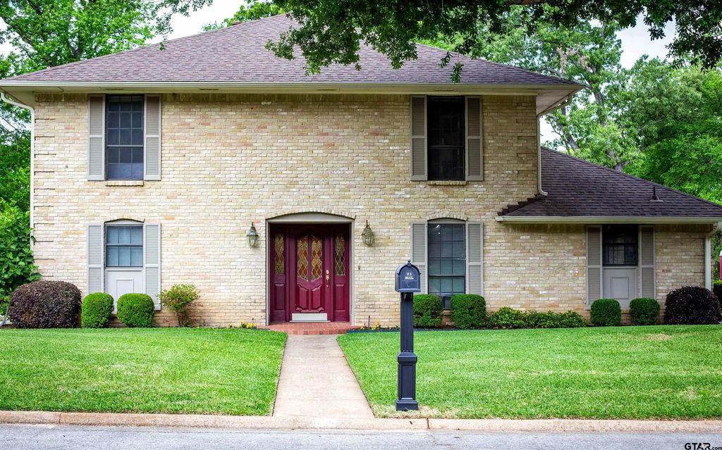 802 Circle Drive, Winnsboro
