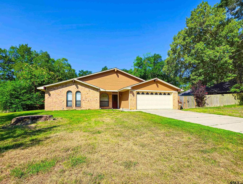16786 Shadyridge, Tyler