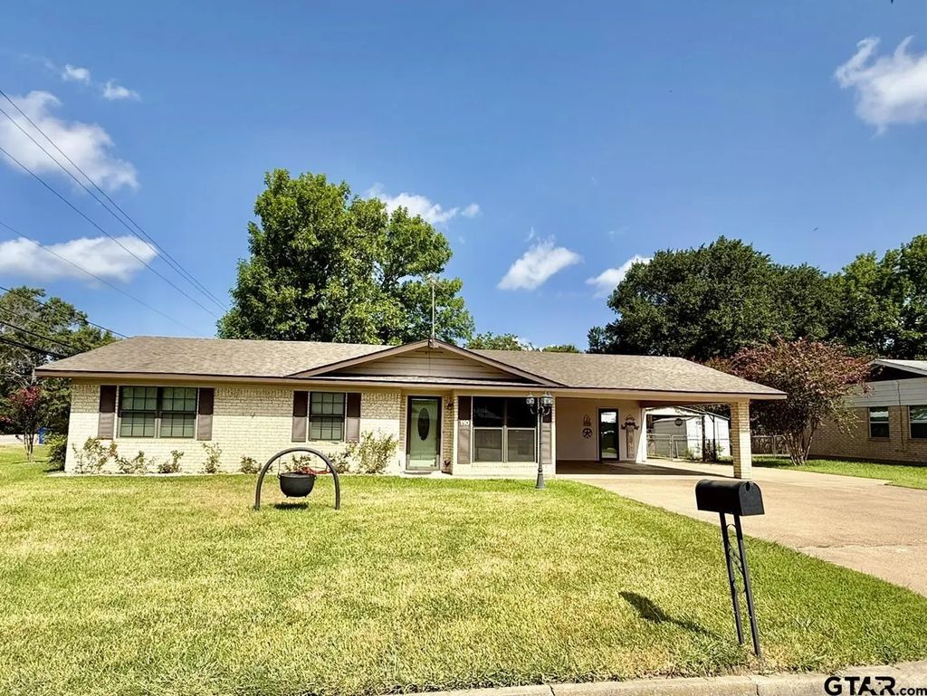 110 Glenview, Crockett