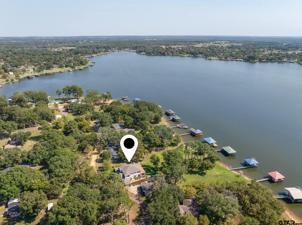 16241 County Road 1322, Flint