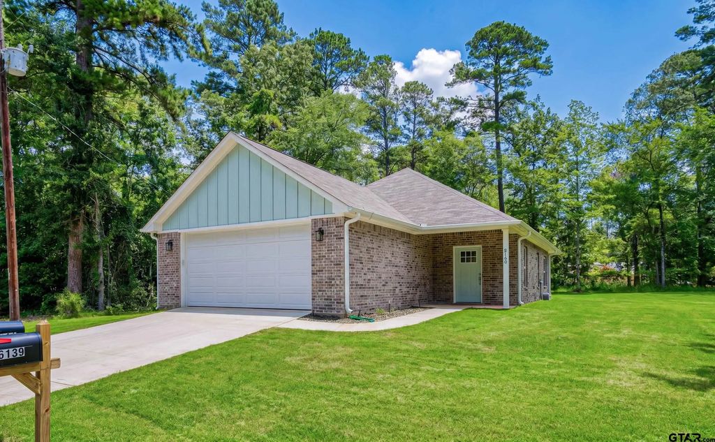 6139 Eastwood, Gilmer