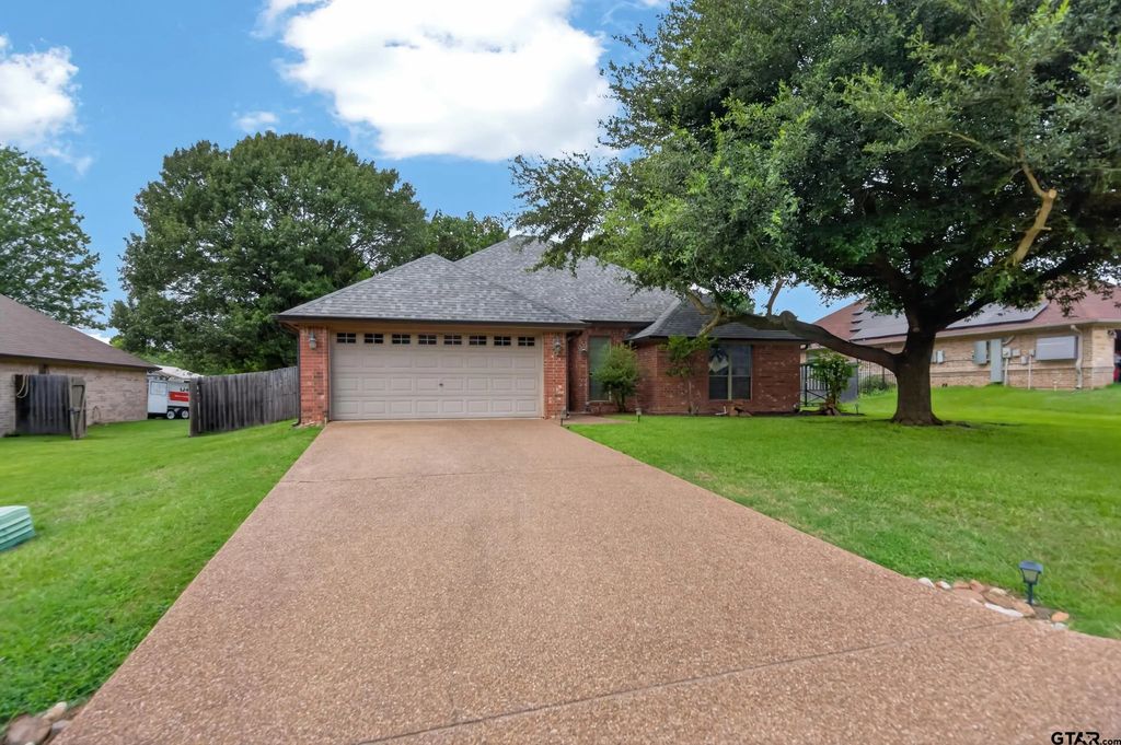 21368 Altuda Lane, Flint