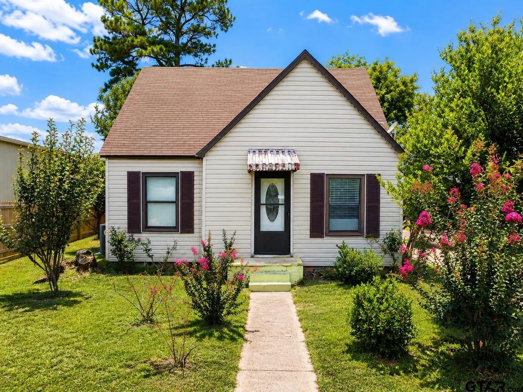 1414 N Summit Ave, Tyler