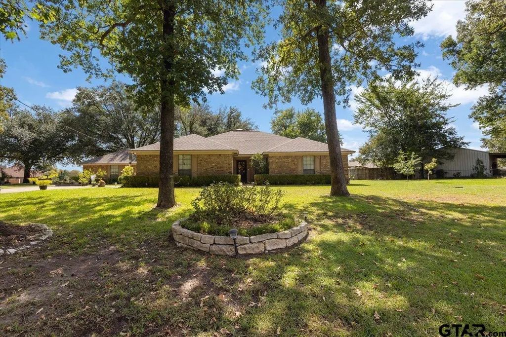 13804 Birchwood Cir, Lindale