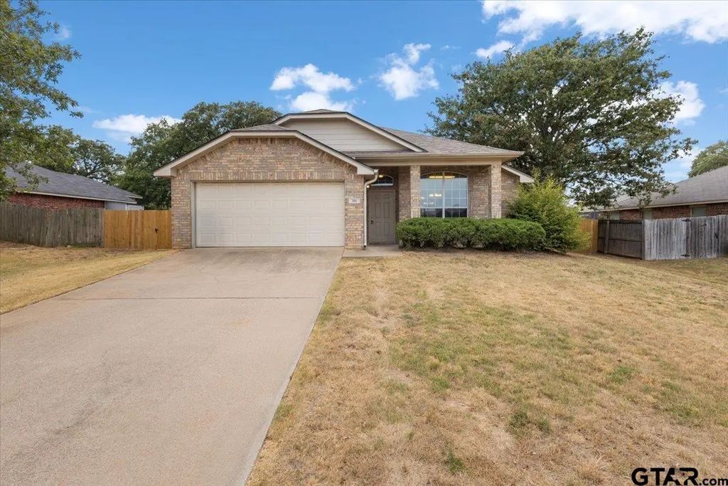 386 Molly, Lindale