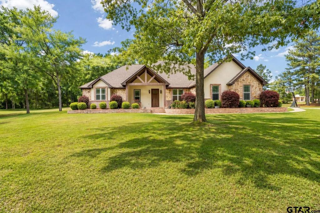 14080 Pine Overlook Dr., Flint