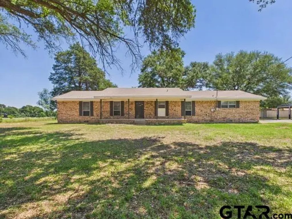 8677 State Hwy 19 S, Athens