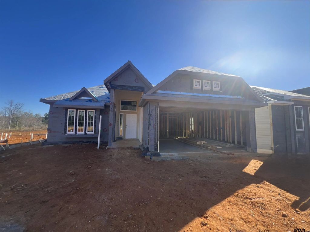 6423 Wellington Oak Avenue, Tyler