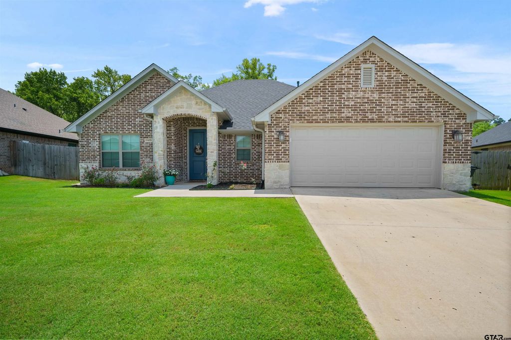 11479 Lindsey Garden, Tyler