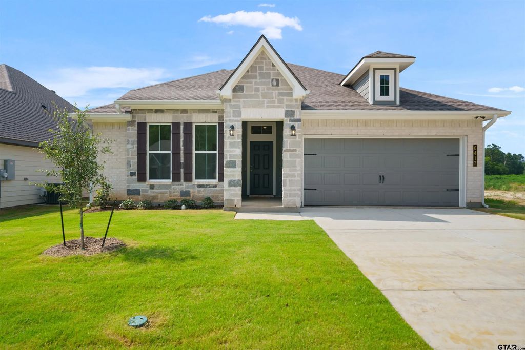 6417 Wellington Oak Avenue, Tyler