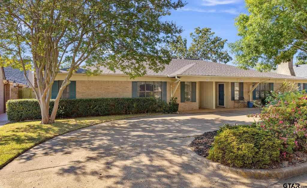 504 Woodland Hills Dr, Tyler