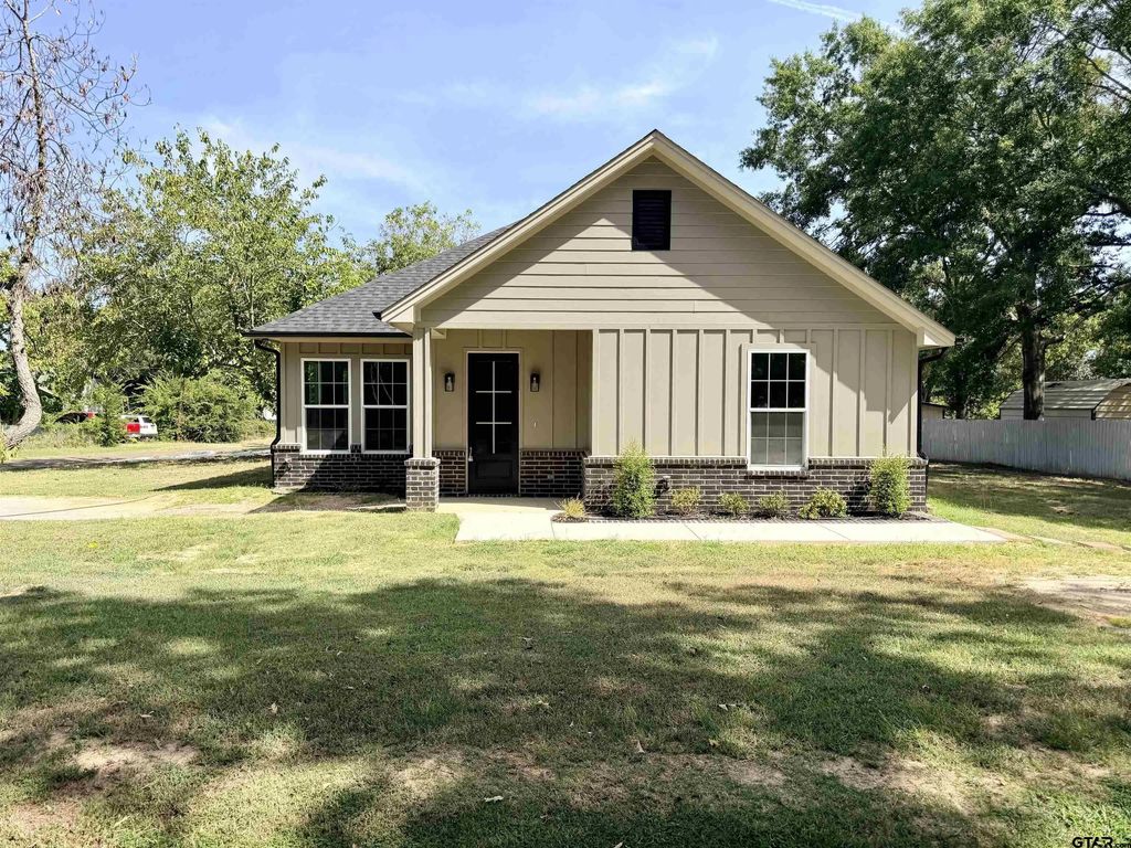 5350 First St, Chandler
