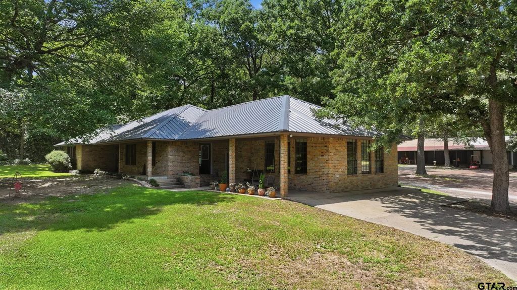 9406 State Highway 154 W, Big Sandy