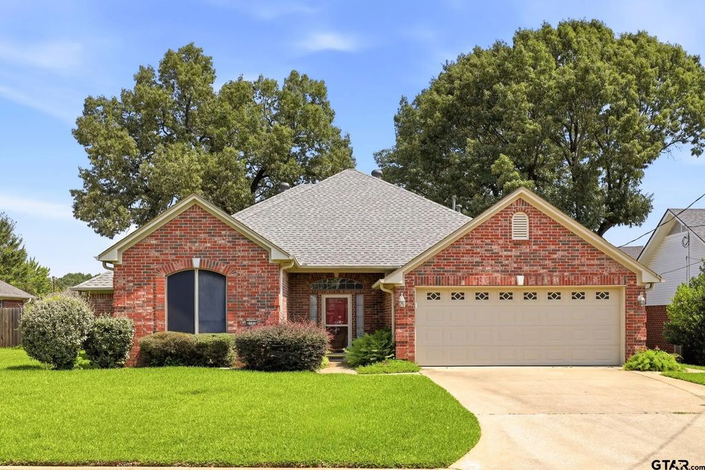 3105 Rouncival Dr., Longview