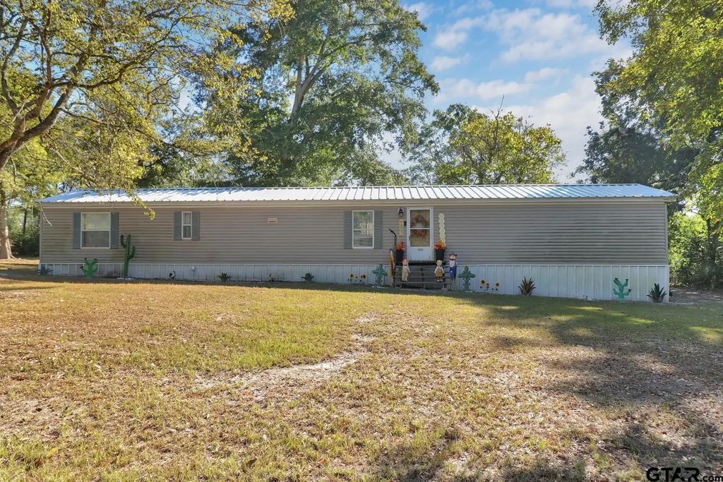 602 N Commerce, Overton