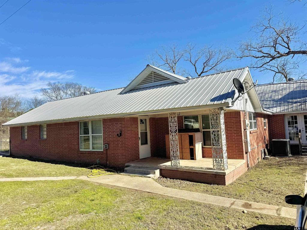 346 Cr 3520, Hawkins