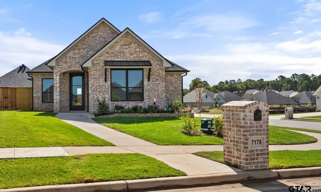 7178 Alexander, Tyler
