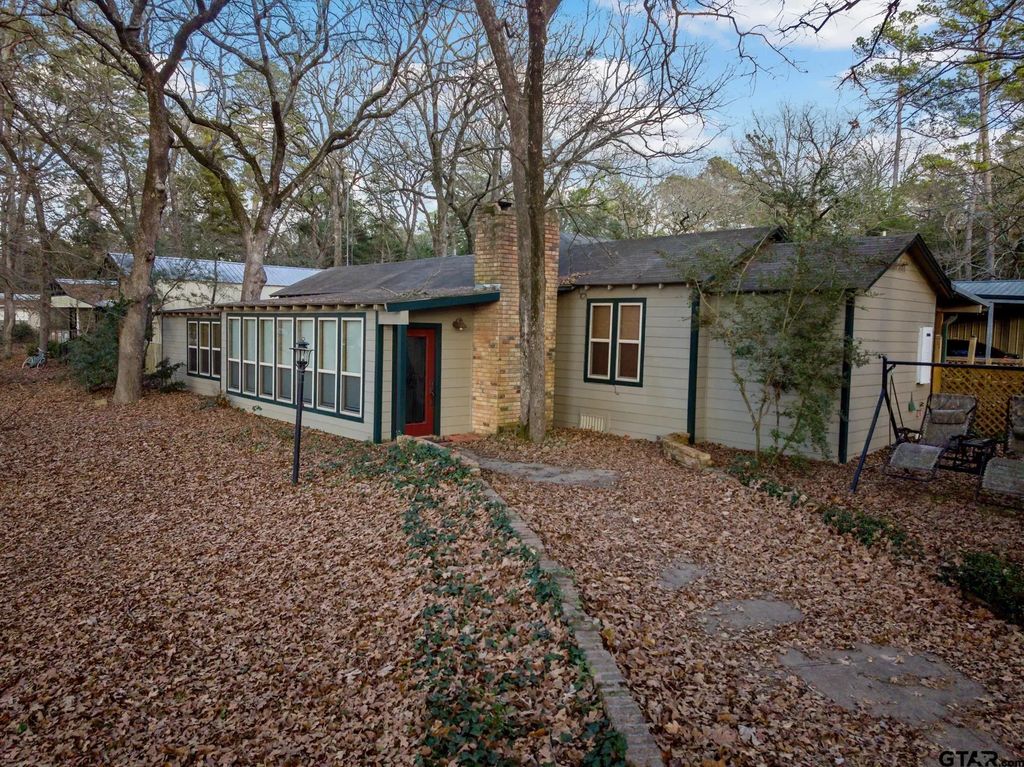 1265 Lake Franklin Dr, Winnsboro
