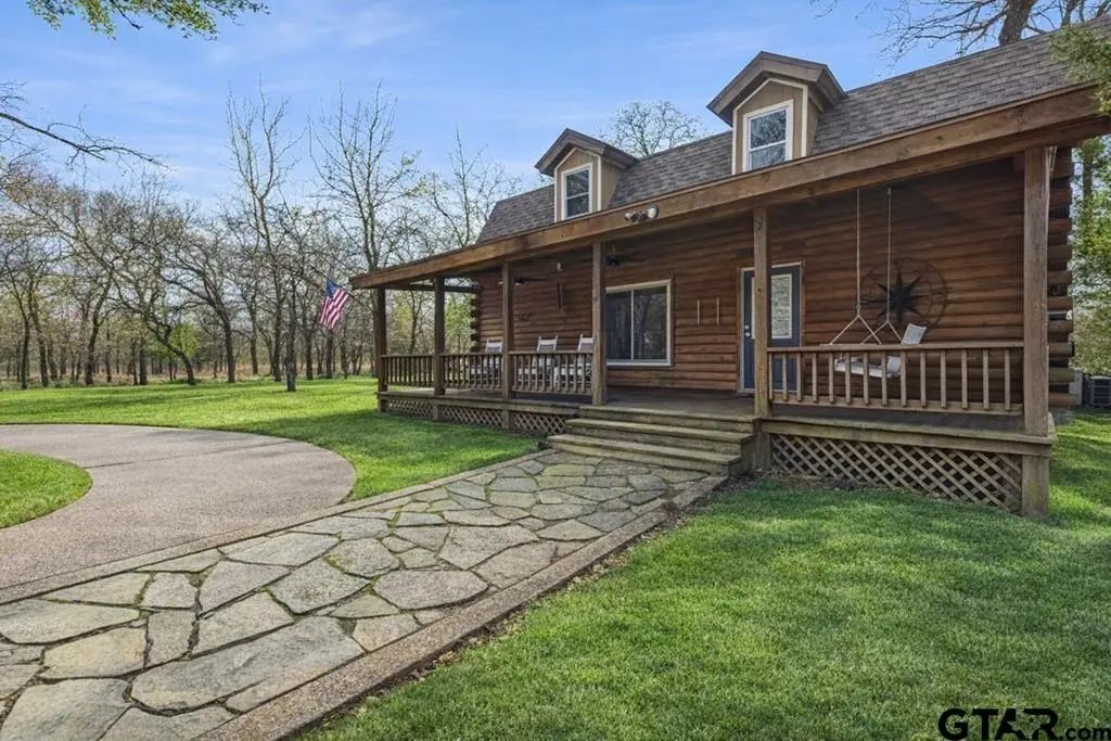 7386 Clint Ct, Athens