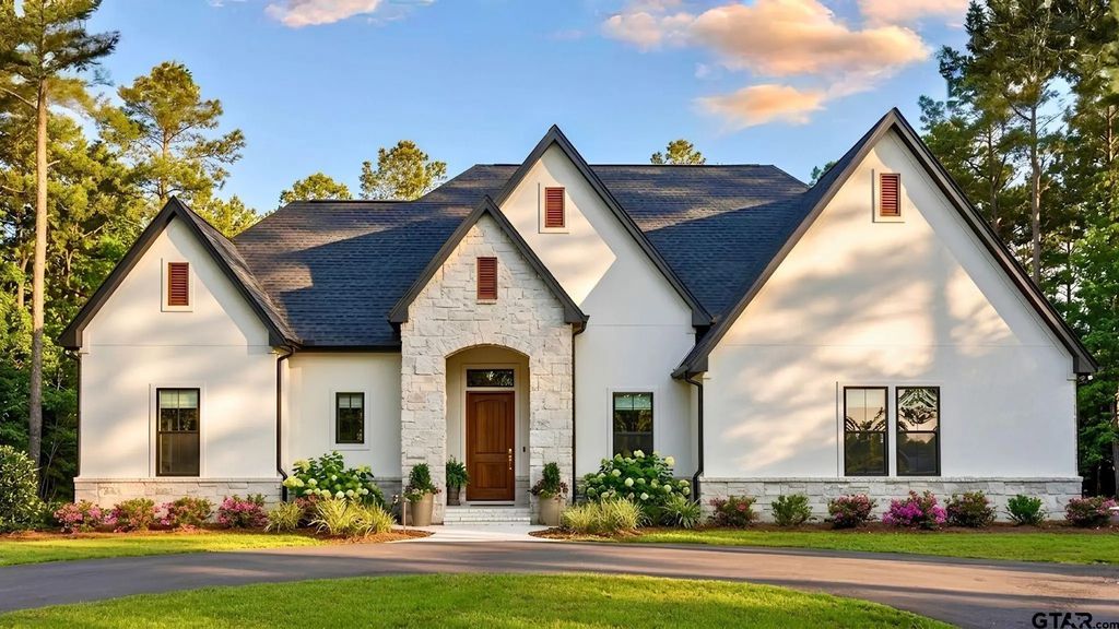 17135 Woodcrest Circle, Lindale
