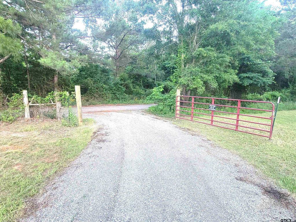 4952 Cr 2120, Rusk
