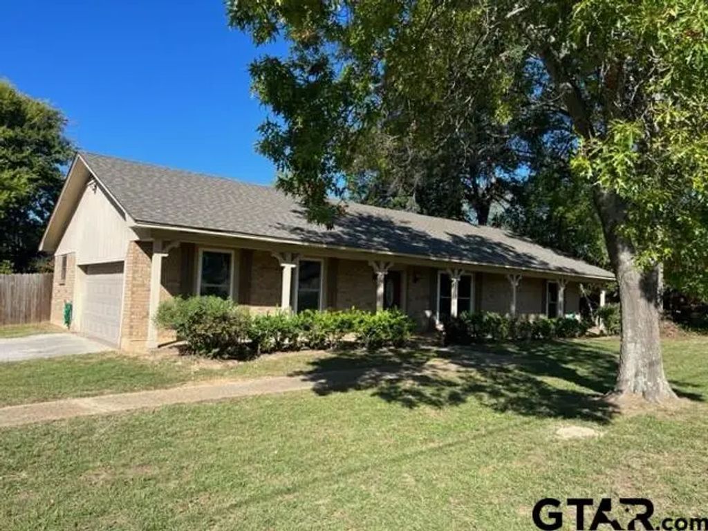 6629 Circle Dr, Tyler