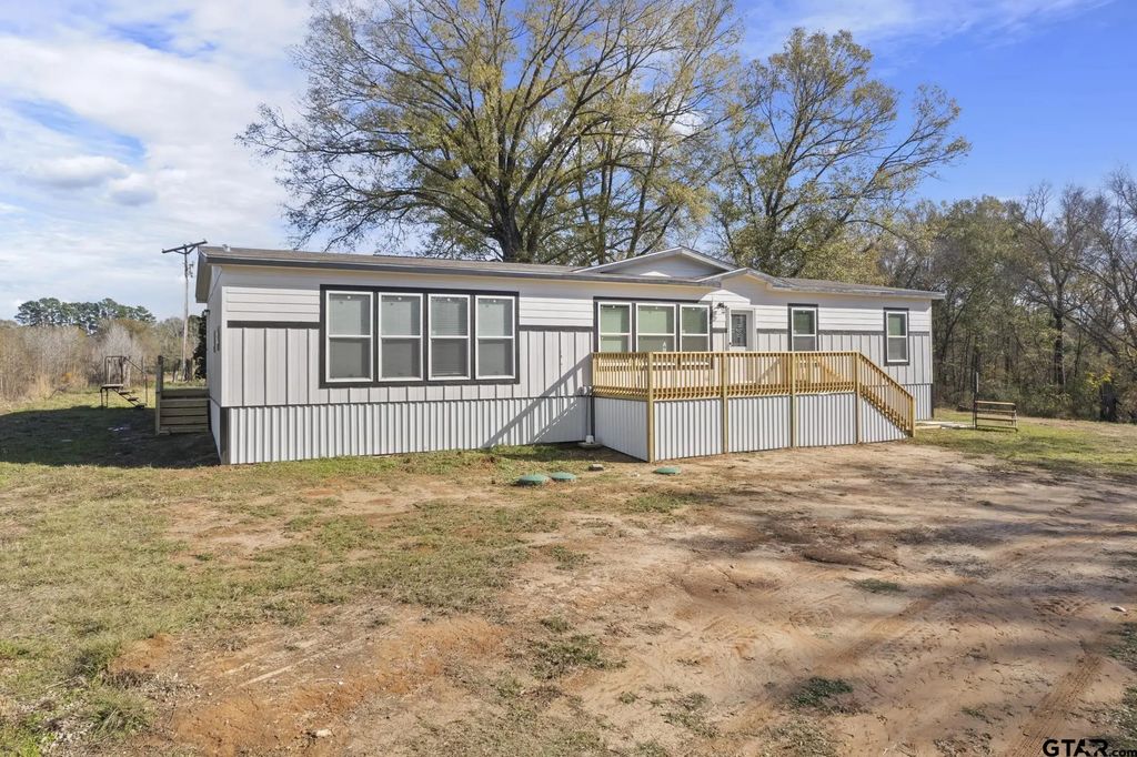 13521 Fm 130, Hughes Springs