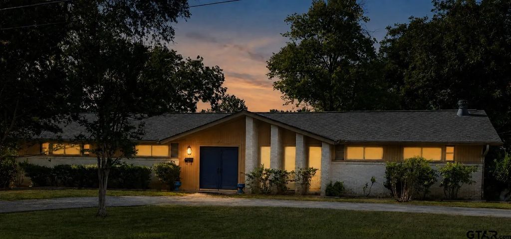 1911 Sterling Dr, Tyler