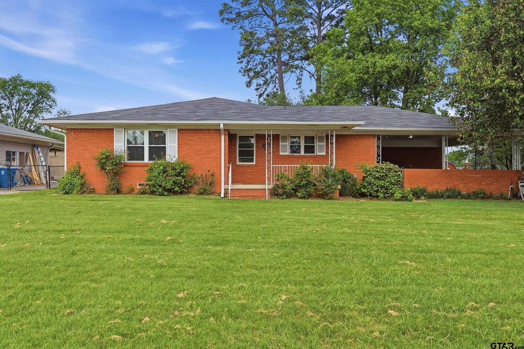 804 S Mill St, Winnsboro
