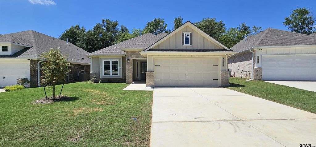 7023 Cottage Square, Tyler