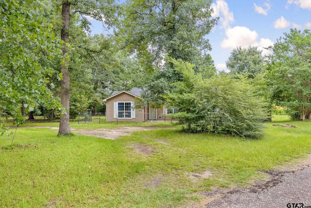 1805 San Saba, Bullard