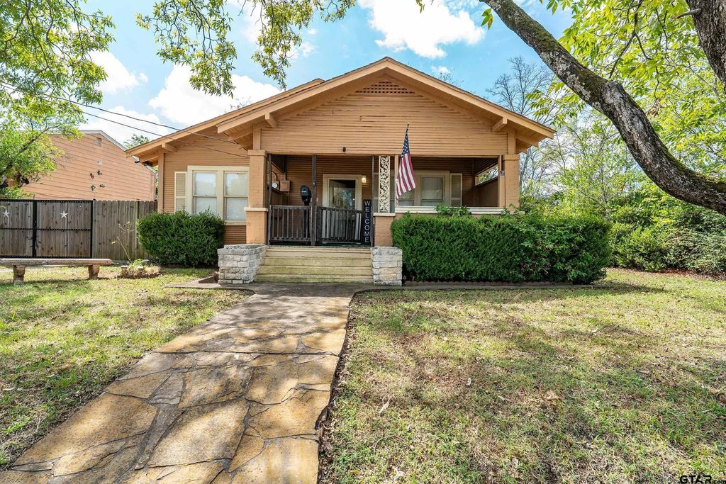 717 Adams St, Jacksonville