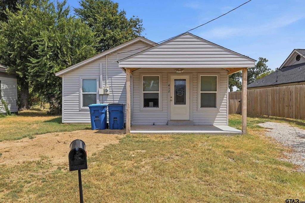 412 Gibson, Winnsboro
