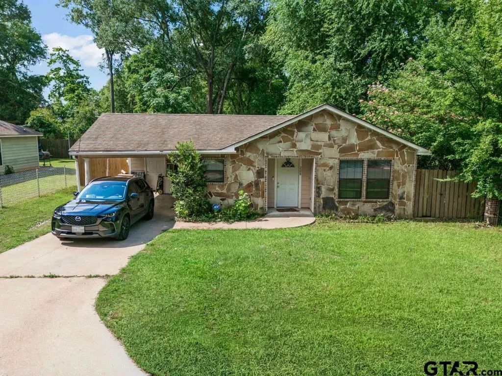 208 Richardson Street, Longview