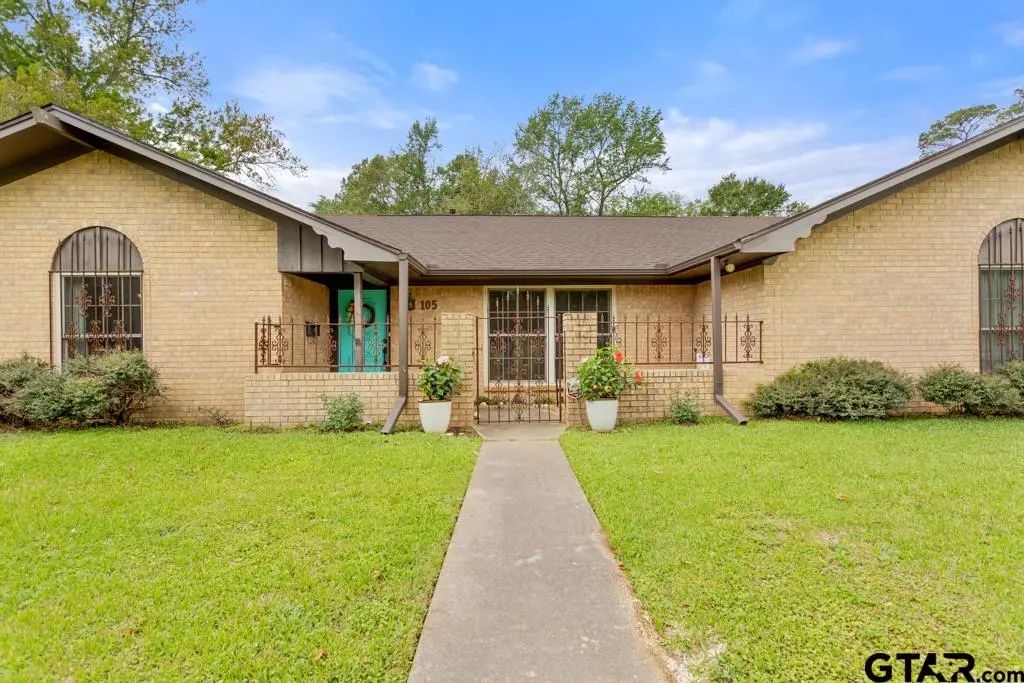 105 N Pope St., Overton