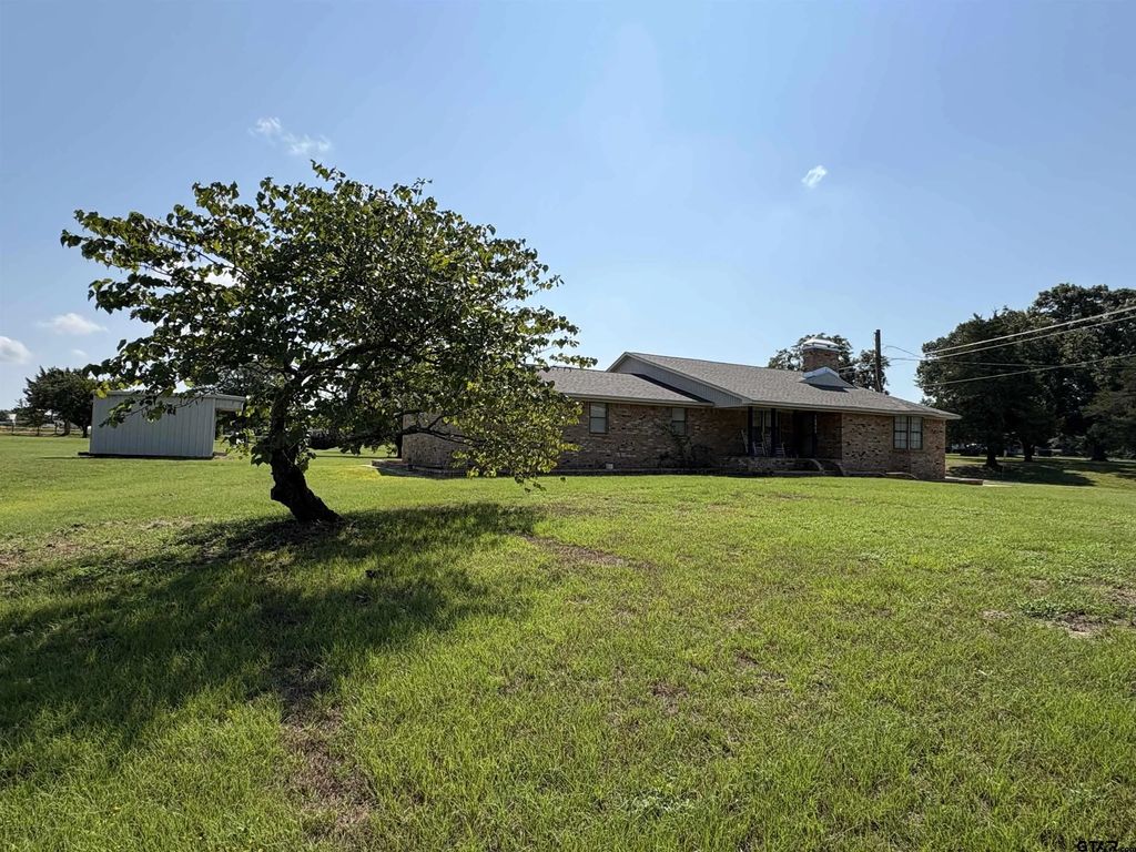 14865 C R 1125, Tyler