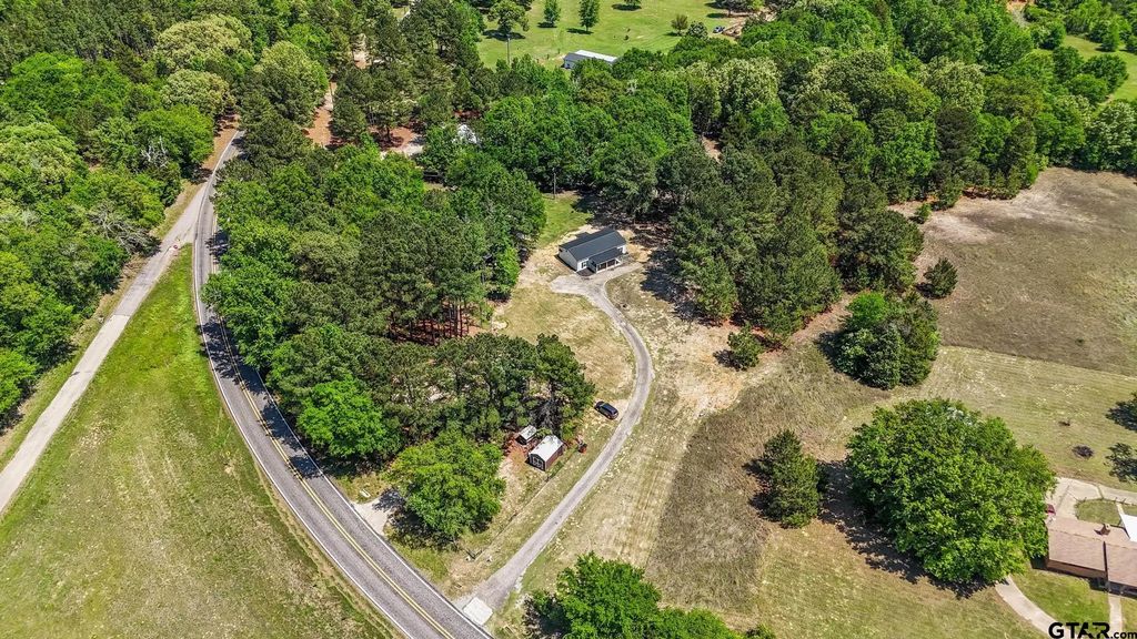 2792 Fm 49, Mineola
