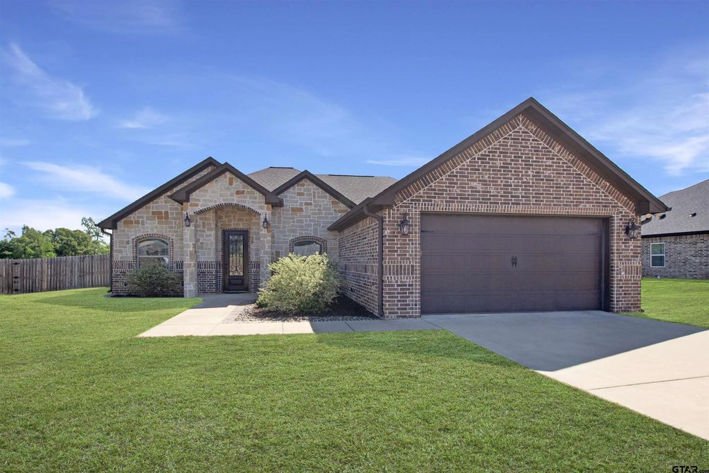 344 Duke Pl, Tyler