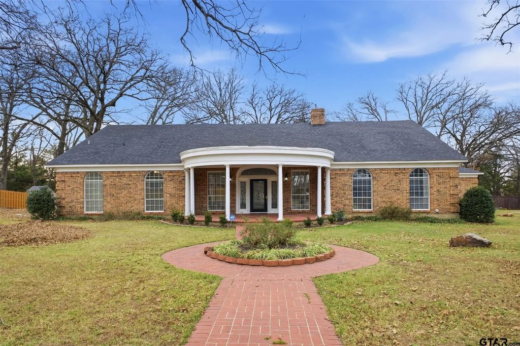 1433 Brandy Circle, Sulphur Springs