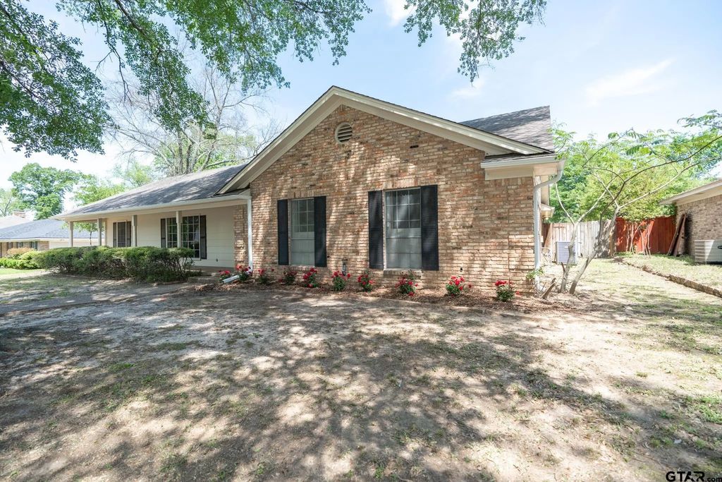 1116 Kingspark Dr., Tyler