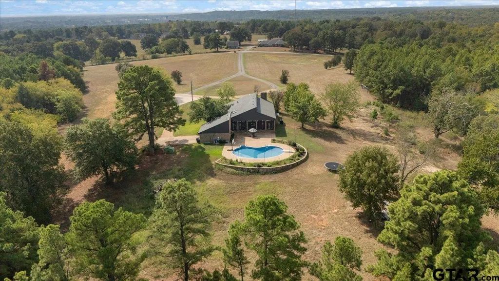 12032 C R 461, Lindale