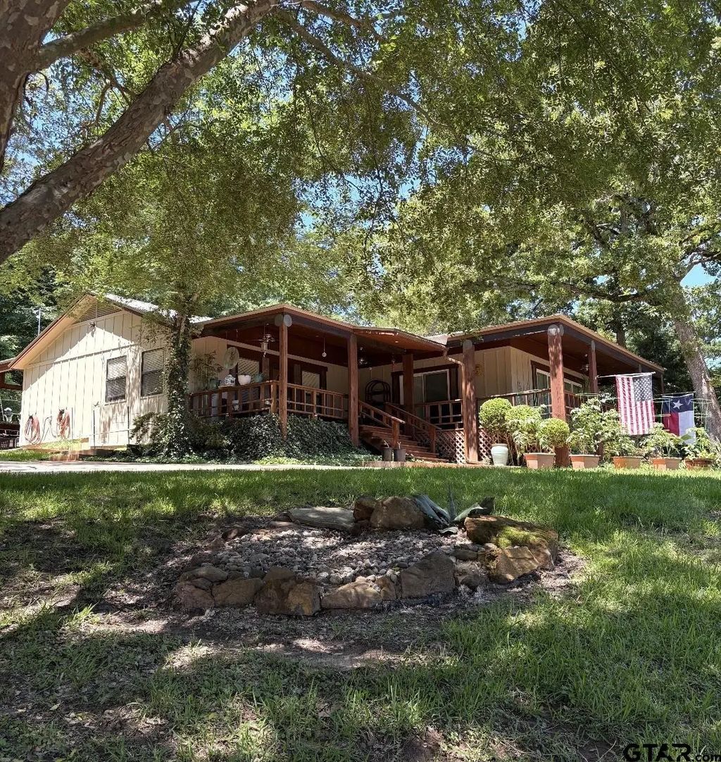 16093 Treasure Cove, Bullard