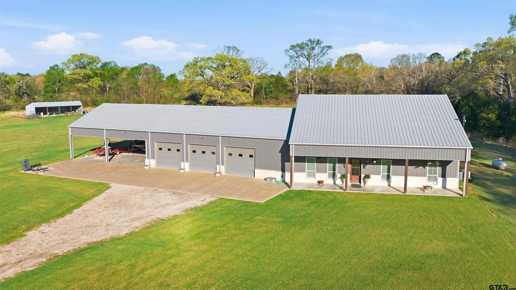 13001 County Road 3300, Brownsboro
